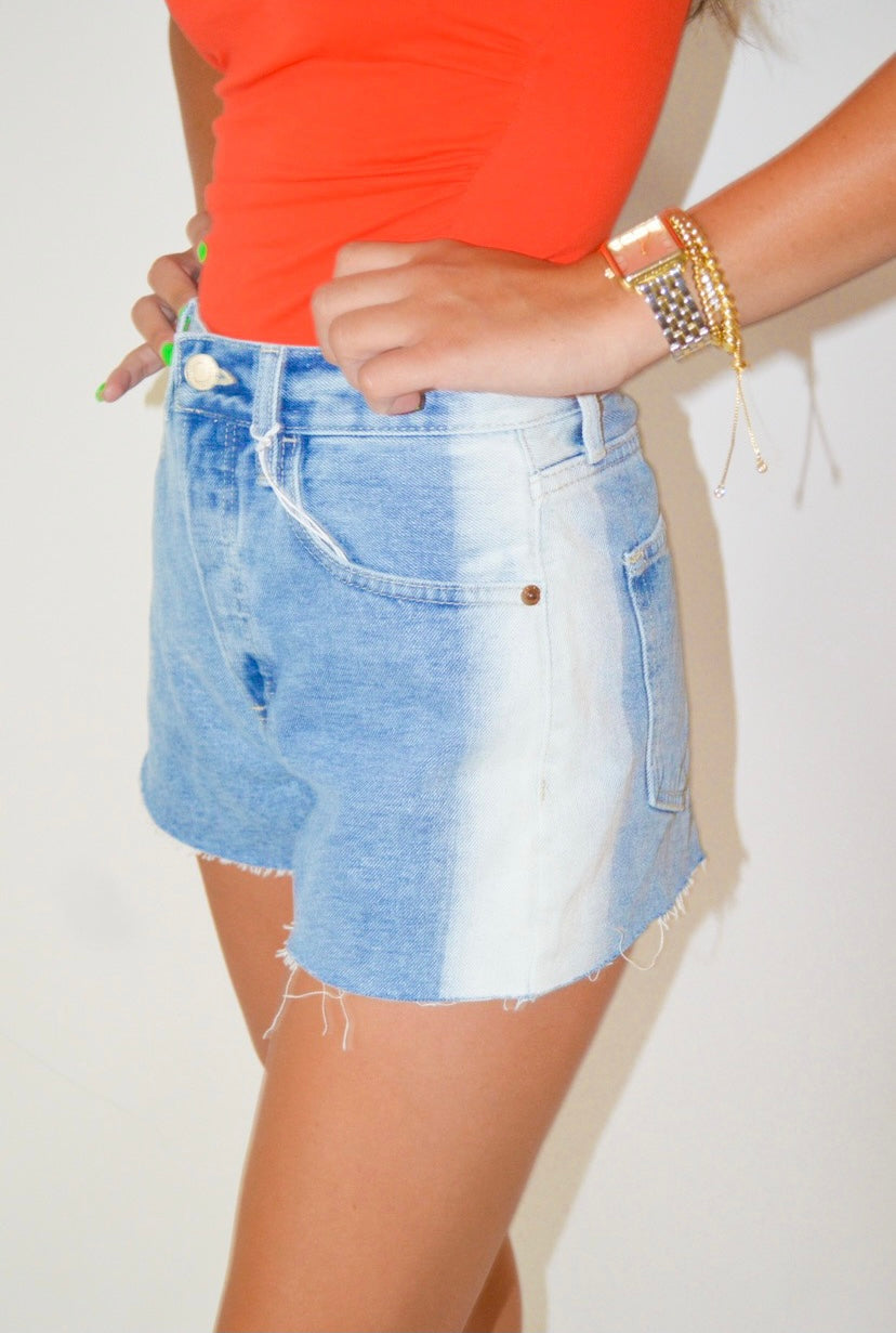 TWO TONED JEAN SHORTS